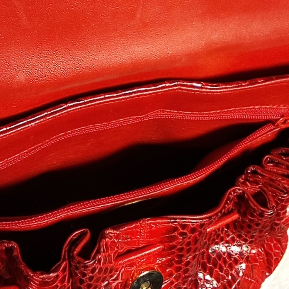 Andre Cellini Red Faux Snakeskin Crossbody Bag - Picture 7 of 8